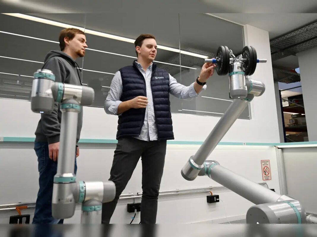 German robot startup RobCo hits $1 billion valuation, CEO moves to US German robot startup RobCo hits $1 billion valuation, CEO moves to US